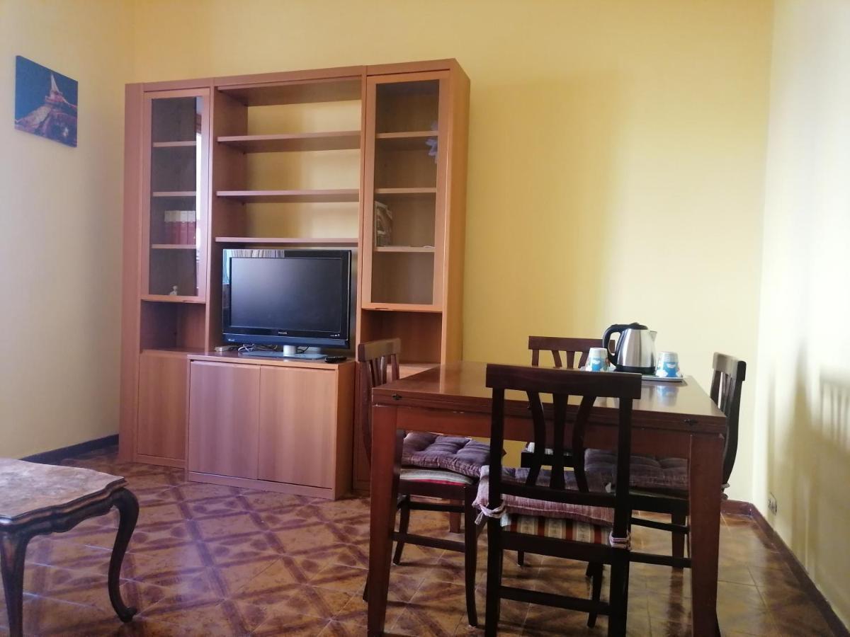 Due Finestre Sul Cortile Otel Novi Ligure Dış mekan fotoğraf